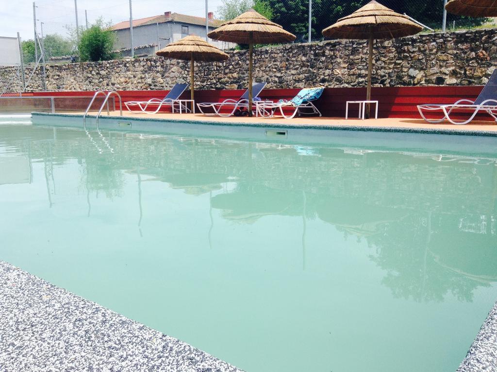 Отель Domaine Le Prieure Chaumont-le-Bourg Экстерьер фото
